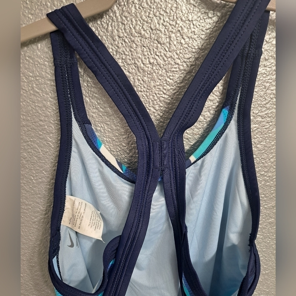 Nike Racerback Swimsuit In Geometric Pattern  Size 4 - Picture 9 of 12